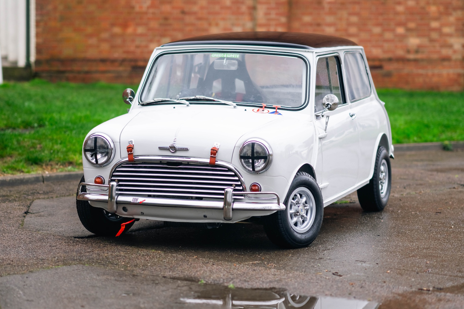 1964 Morris Mini Cooper - Race Prepared