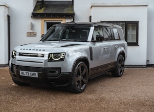 2023 Land Rover Defender 130 P400 X-Dynamic - 1,135 Miles