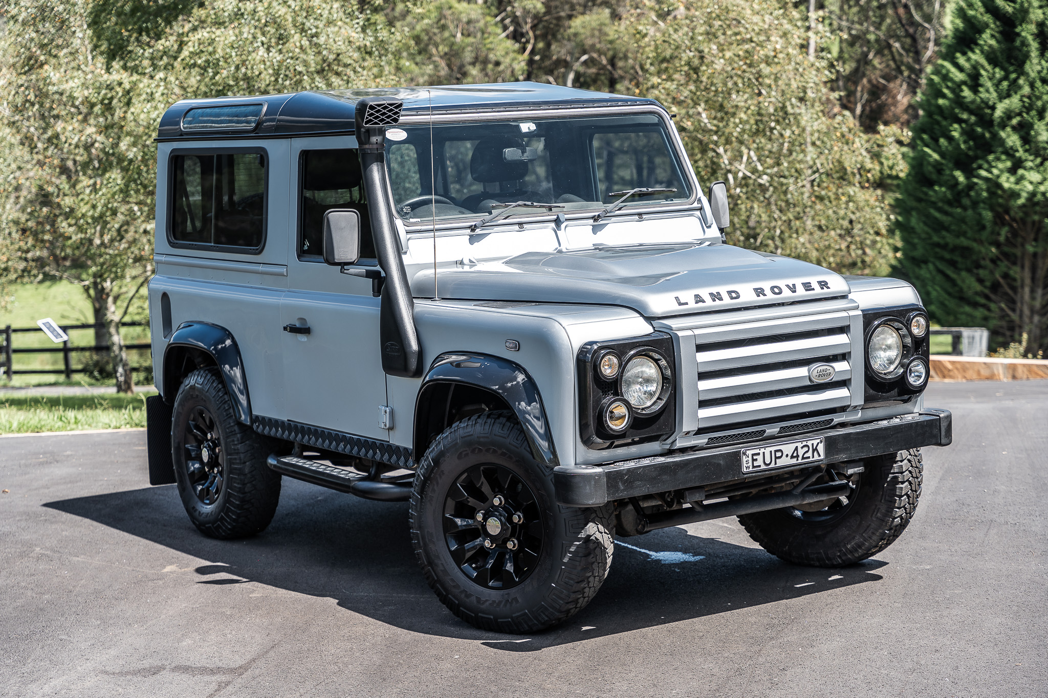 2011 Land Rover Defender 90 Station Wagon