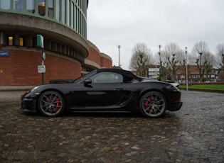 2020 Porsche 718 Spyder - Manual