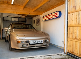 1985 Porsche 944 Lux  