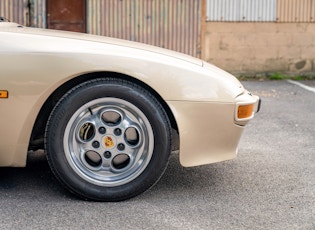 1985 Porsche 944 Lux  