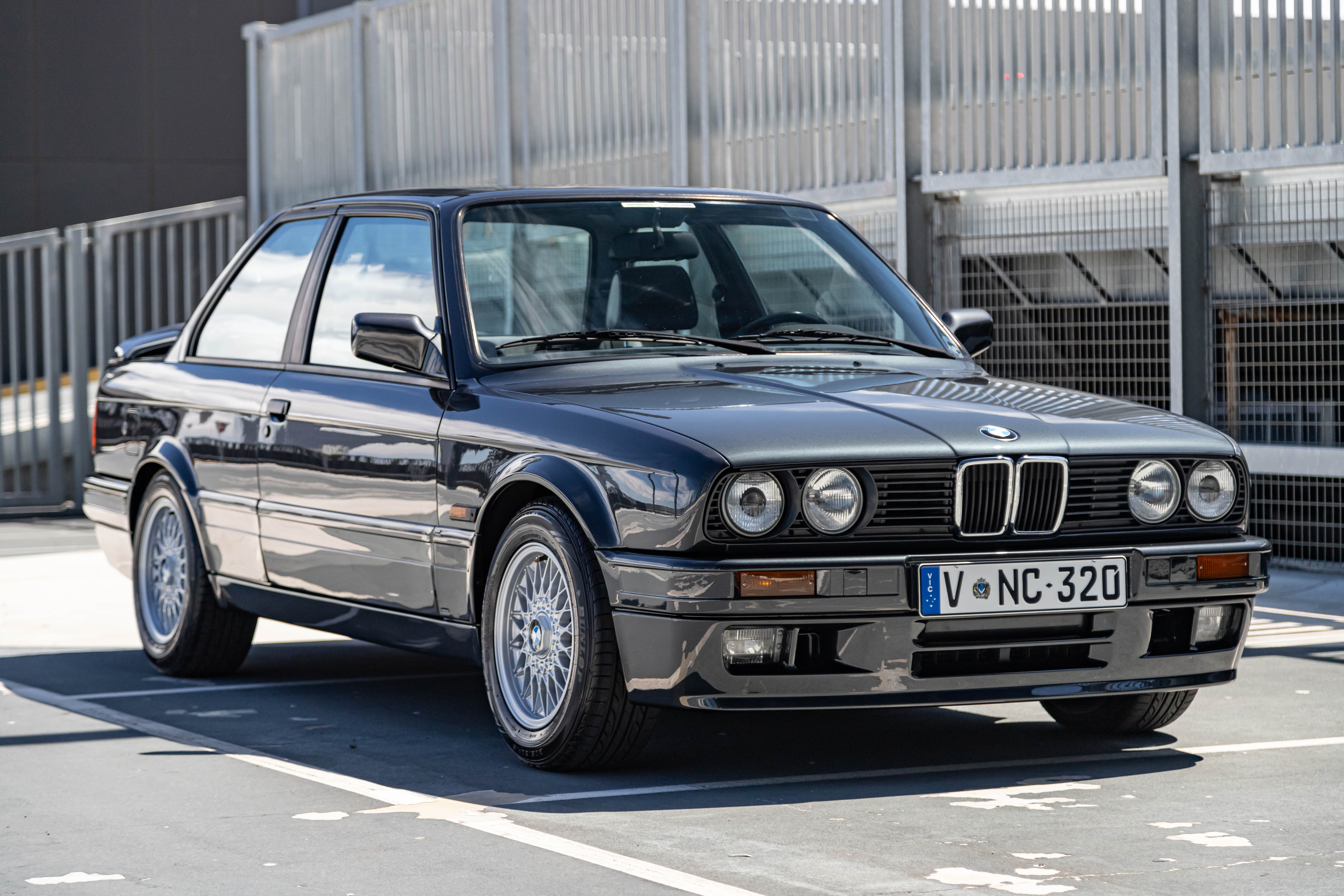 1988 BMW (E30) 320IS