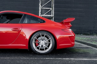 2010 Porsche 911 (997.2) GT3