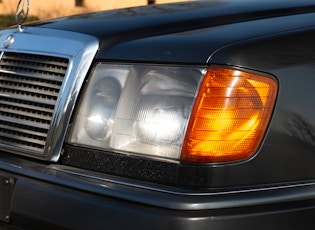 1992 Mercedes-Benz (W124) 200 CE