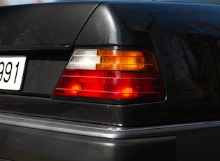 1992 Mercedes-Benz (W124) 200 CE