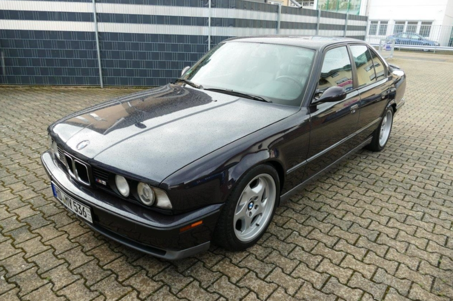 1990 BMW (E34) M5