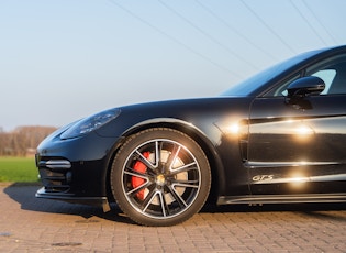 2019 Porsche Panamera GTS