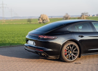 2019 Porsche Panamera GTS