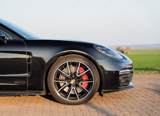 2019 Porsche Panamera GTS