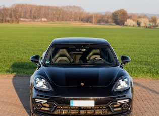 2019 Porsche Panamera GTS