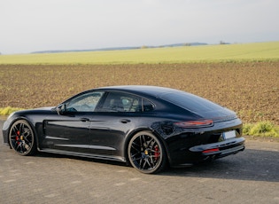 2019 Porsche Panamera GTS