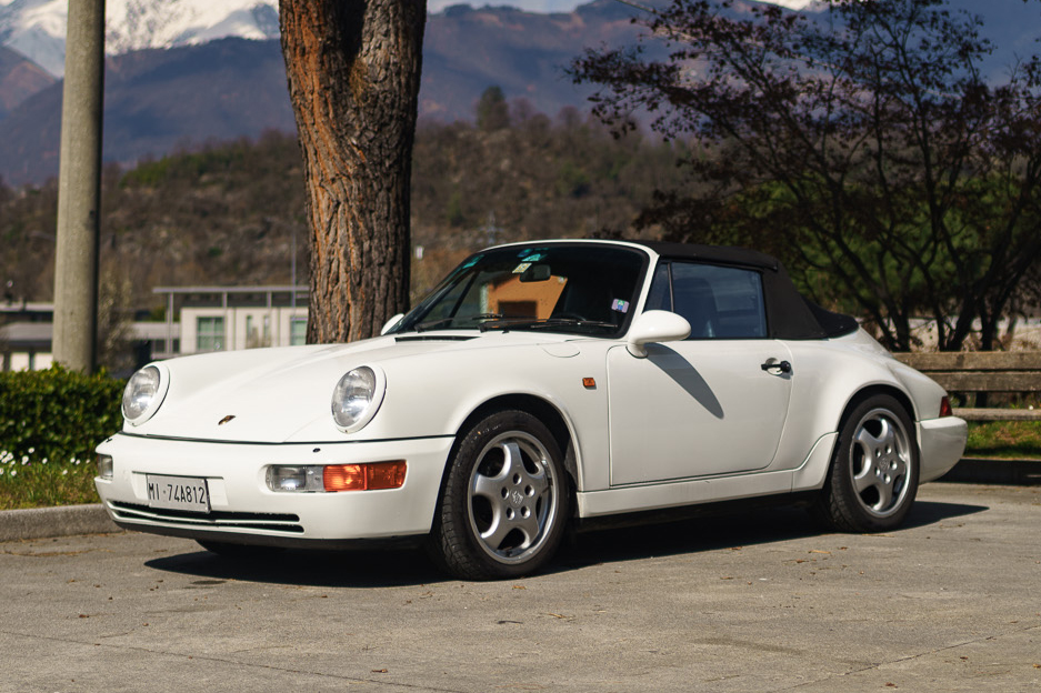 1990 Porsche 911 (964) Carrera 2 Cabriolet