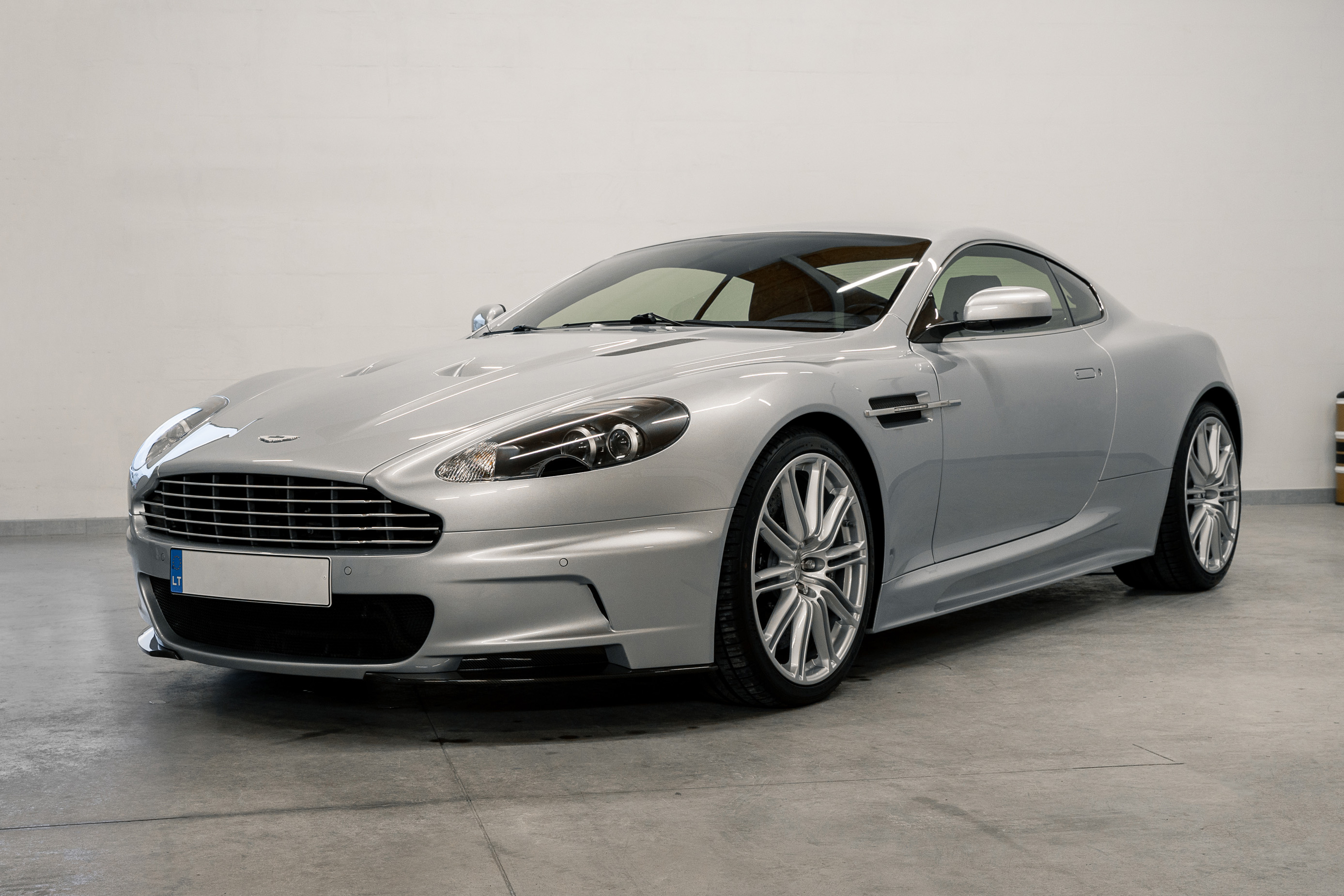 2008 Aston Martin DBS - Manual