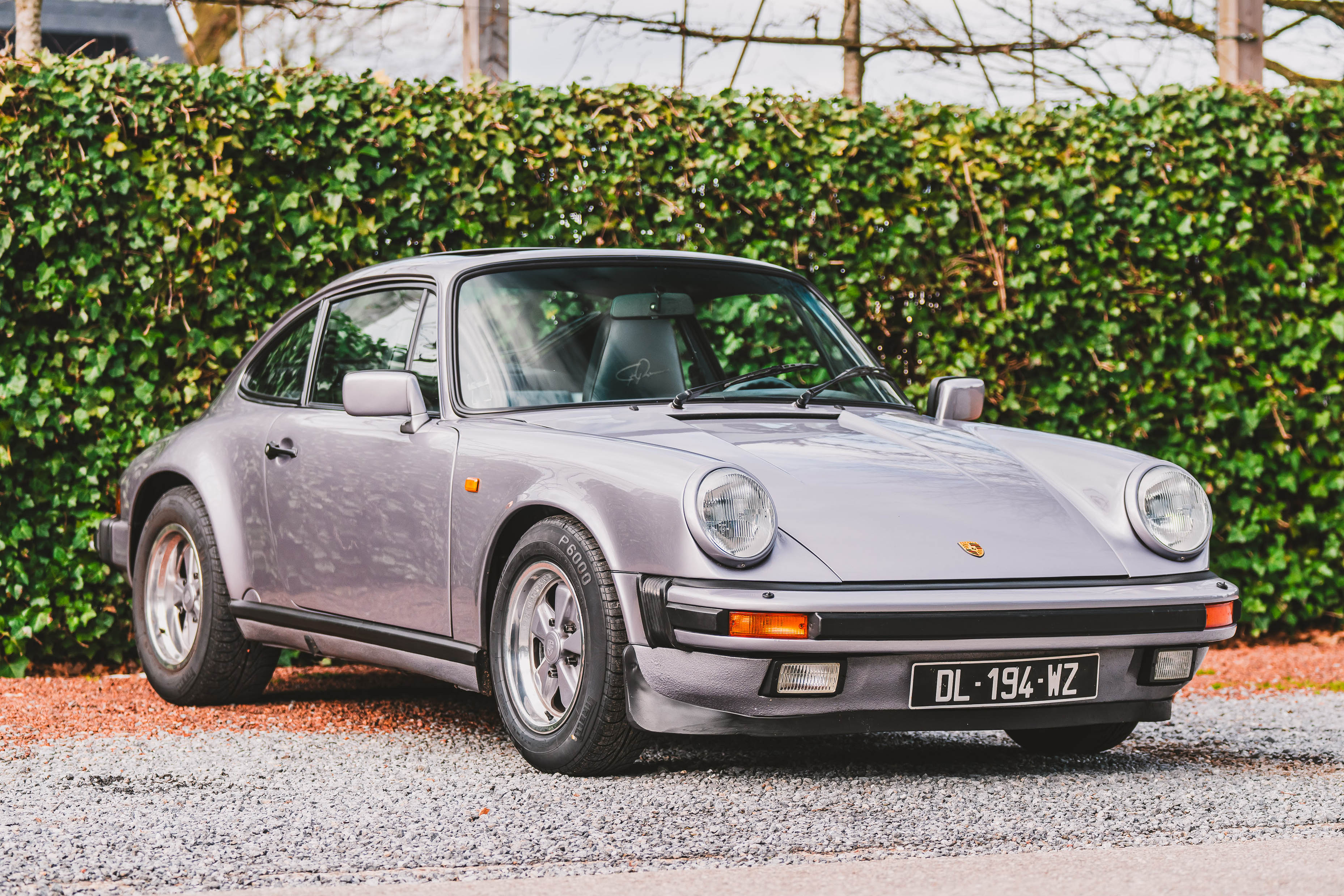 1987 Porsche 911 Carrera 3.2 - Jubilee edition