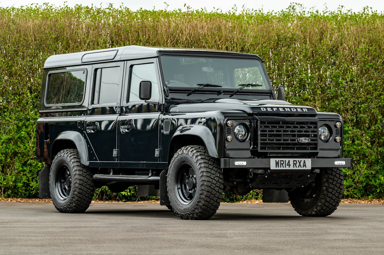 2014 Land Rover Defender 110 XS Station Wagon - 5,813 Miles