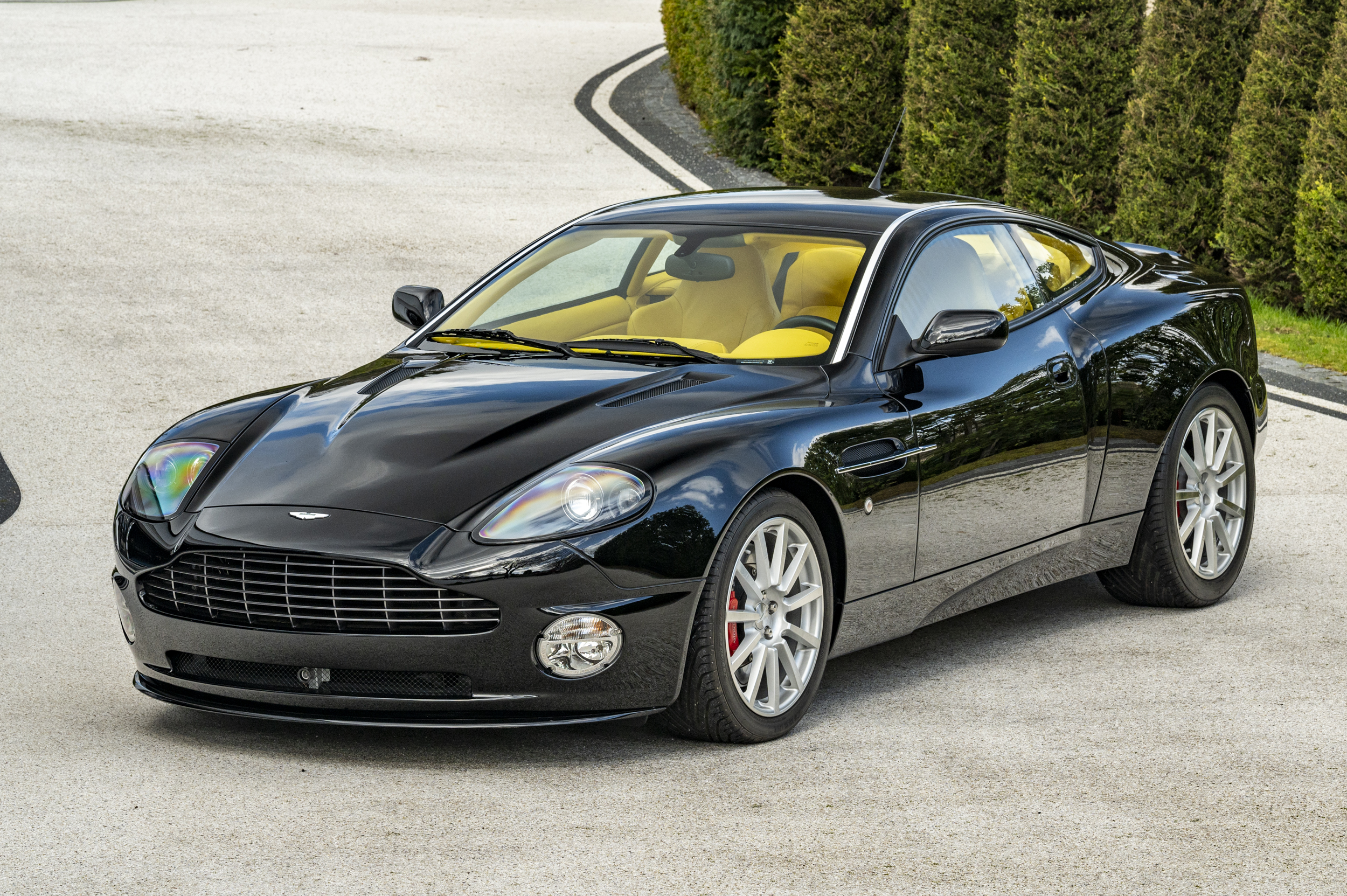 2007 Aston Martin Vanquish S Ultimate - LHD - 555 Km - VAT Q