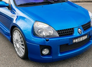 2003 Renault Clio V6 Phase 2