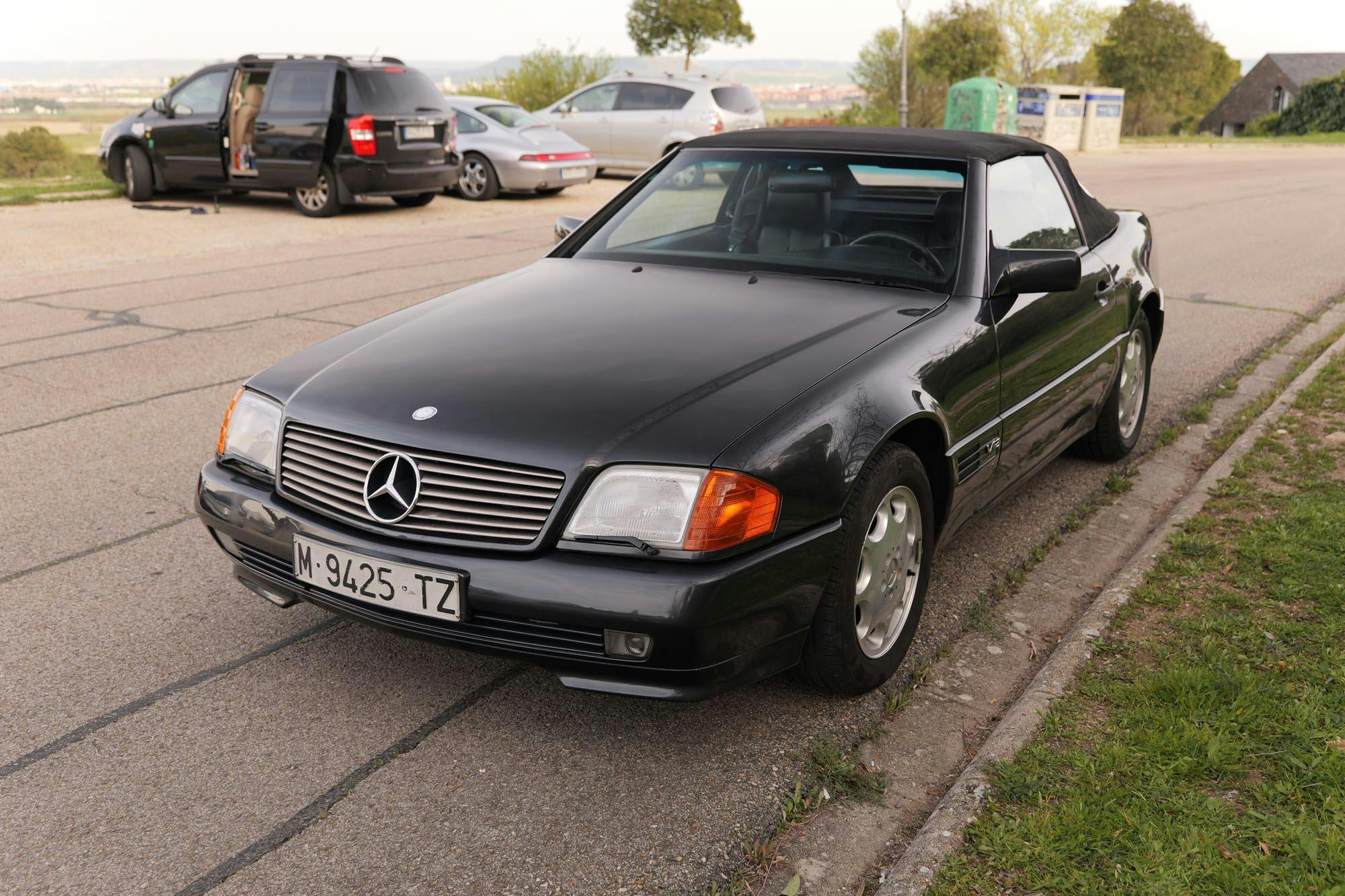 1993 Mercedes-Benz (R129) 600 SL - 38,275 KM for sale by auction in ...