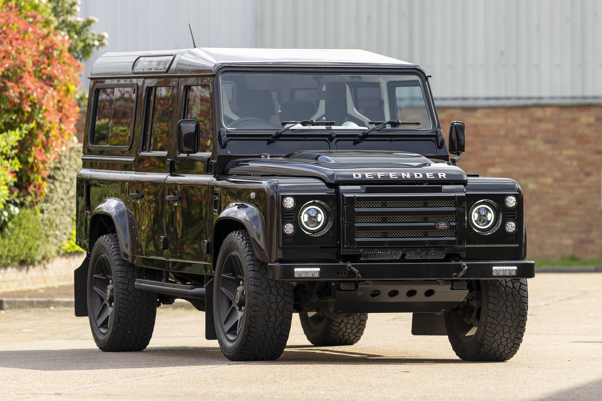 2014 Land Rover Defender 110 XS Station Wagon - Custom Upgrades