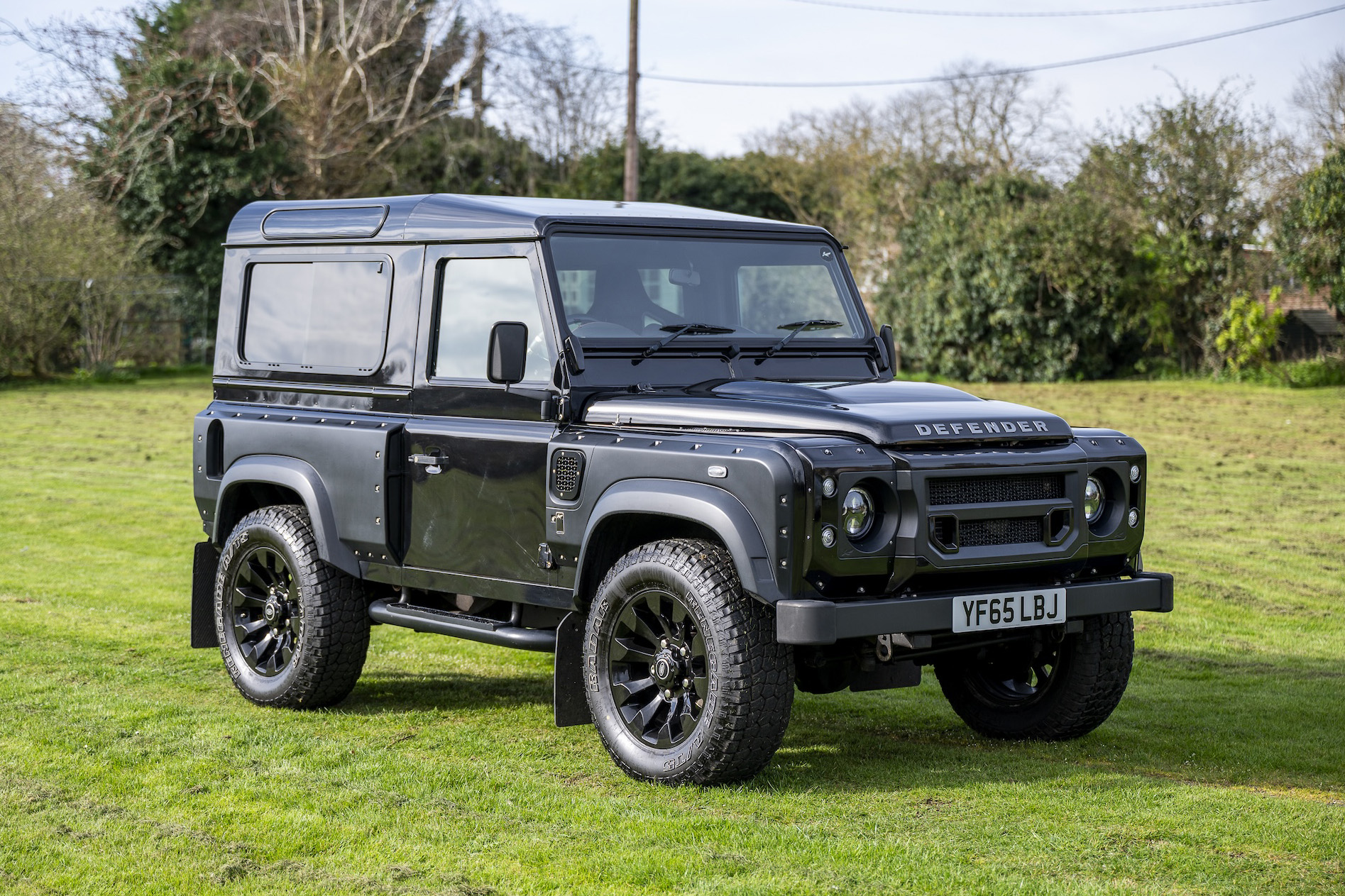 2015 Land Rover Defender 90 XS – Chelsea Truck Co - 16,400 Miles