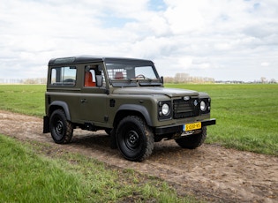 2002 Land Rover Defender 90 TD5 Station Wagon