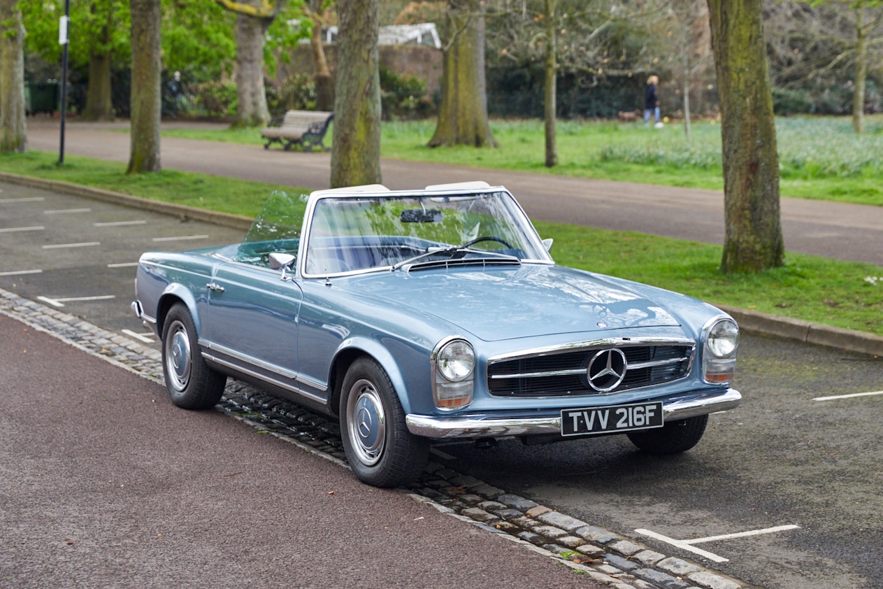 1967 Mercedes-Benz 250 SL Pagoda