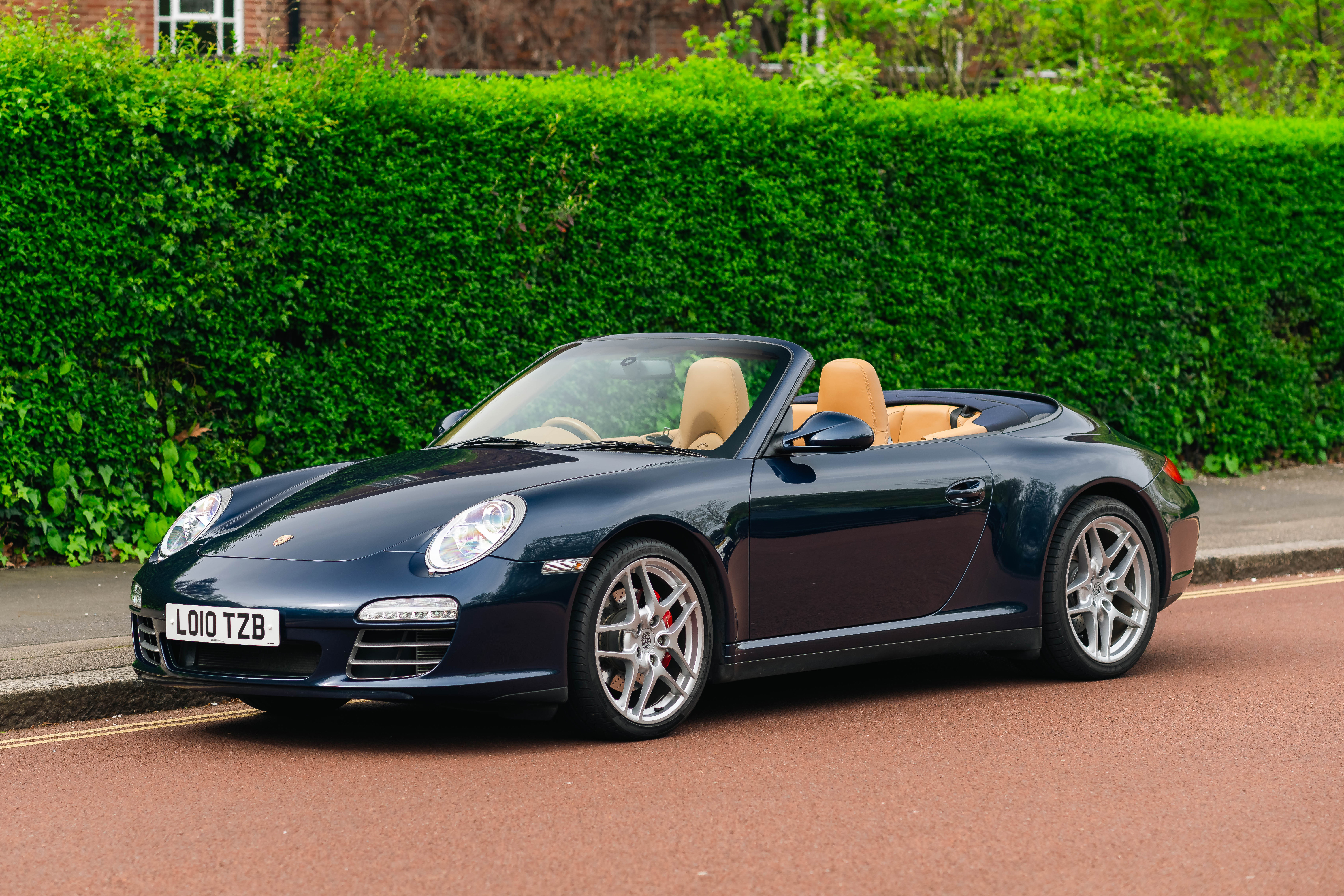 2010 Porsche 911 (997.2) Carrera 4S Cabriolet