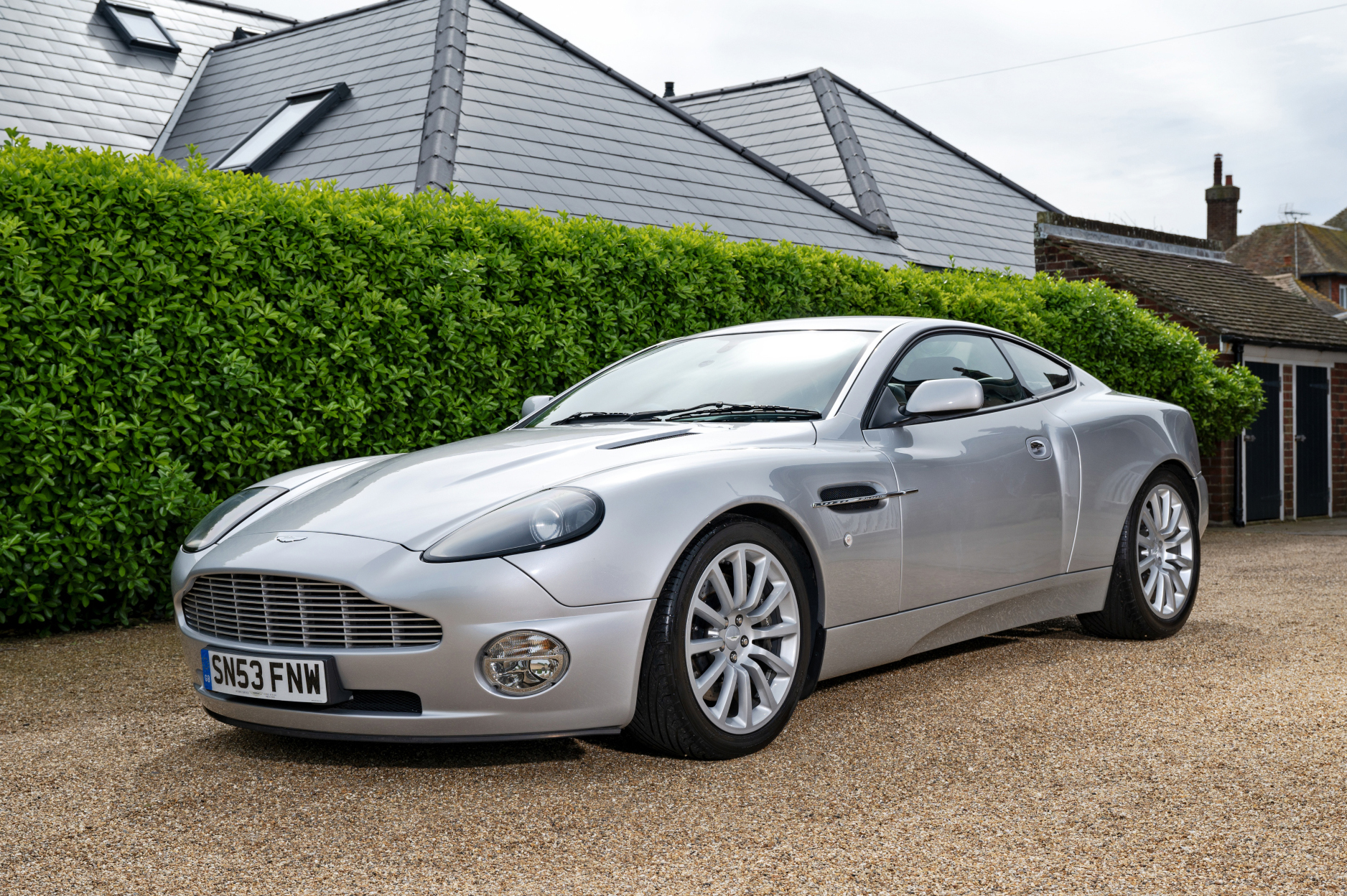 2003 Aston Martin Vanquish