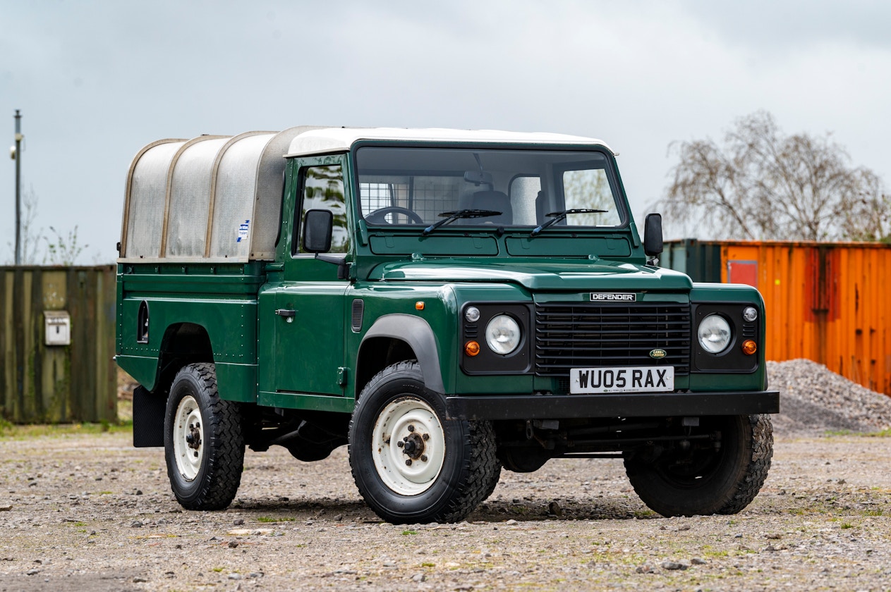 2005 Land Rover Defender 110 Td5 Pick Up – 38,982 Miles - VAT Q