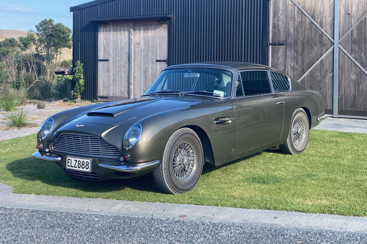 1967 Aston Martin DB6 Vantage