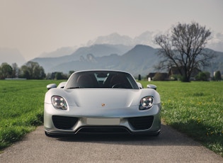 2014 Porsche 918 Spyder - Kuwait Registered