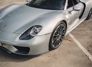 2014 Porsche 918 Spyder - Kuwait Registered