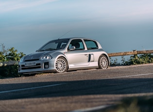 2002 Renault Clio V6 Phase 1 - 6,663 Km