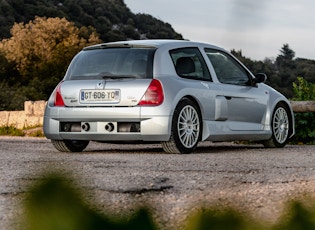 2002 Renault Clio V6 Phase 1 - 6,663 Km