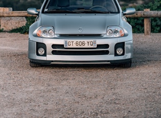 2002 Renault Clio V6 Phase 1 - 6,663 Km