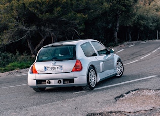 2002 Renault Clio V6 Phase 1 - 6,663 Km