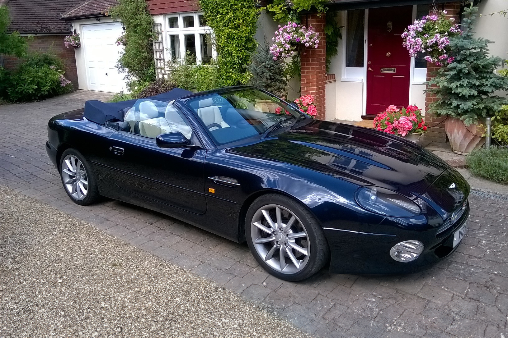 1999 Aston Martin DB7 Vantage Volante