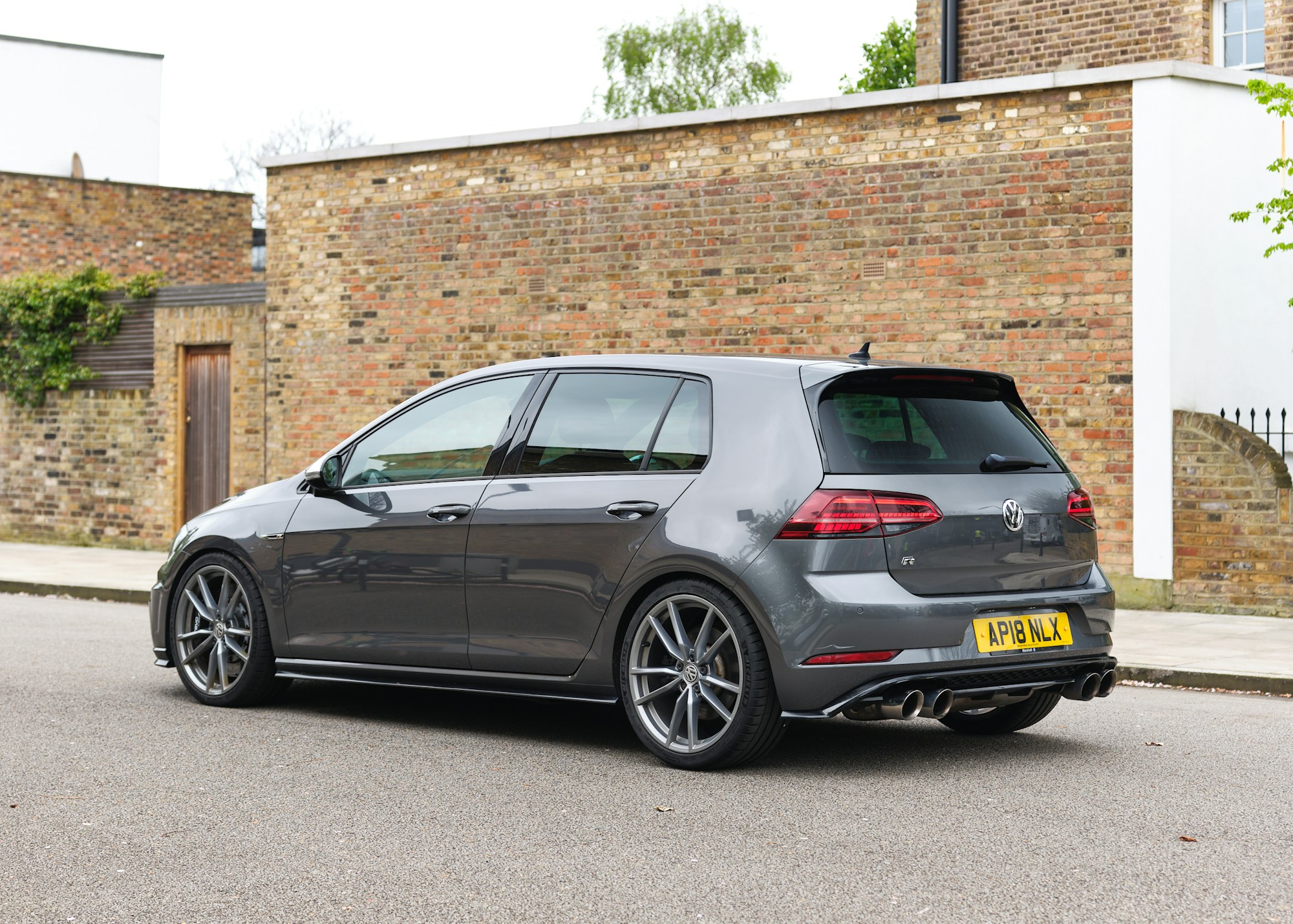 2018 Volkswagen Golf (Mk7) R for sale by auction in London, United Kingdom