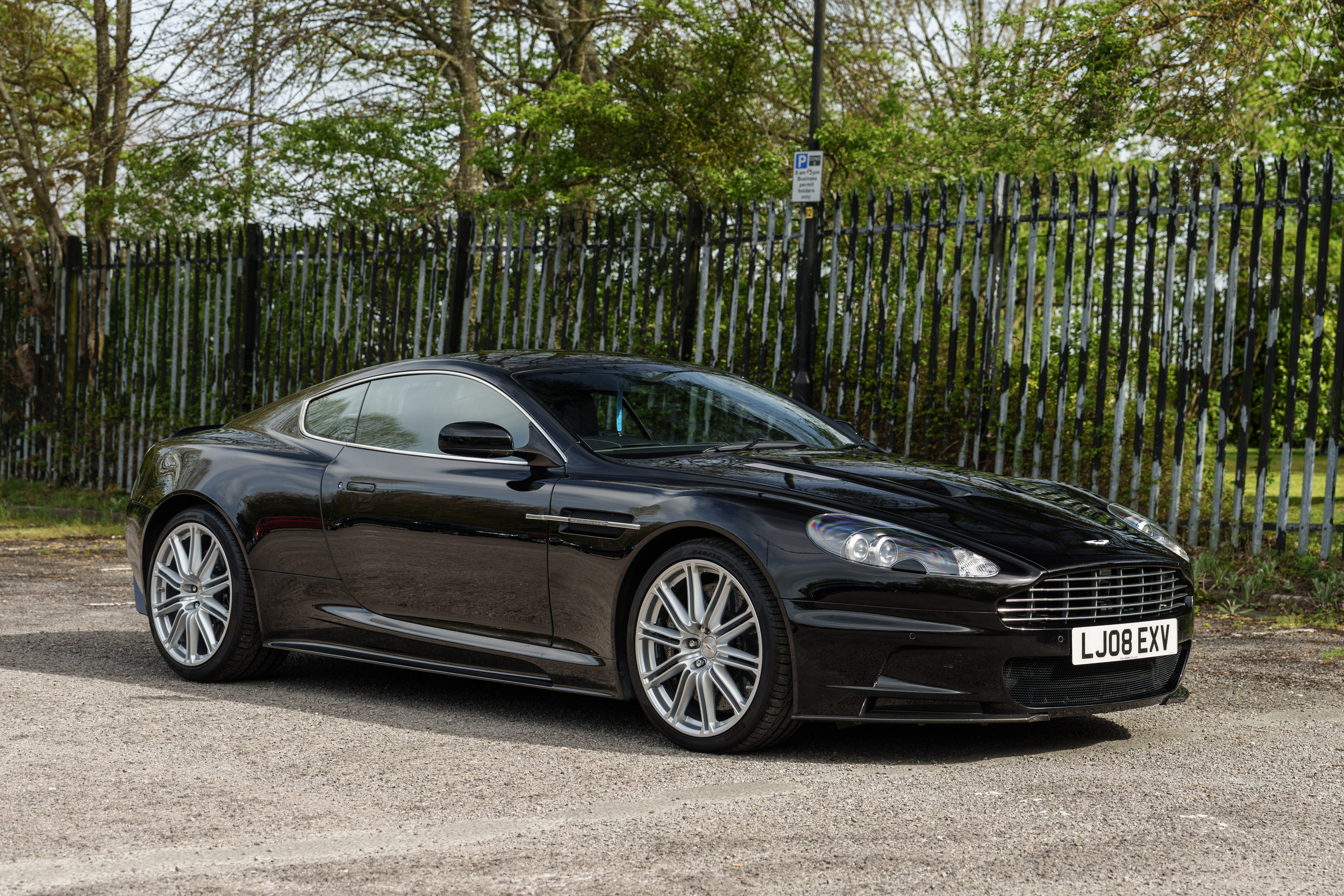 2008 Aston Martin DBS - Manual