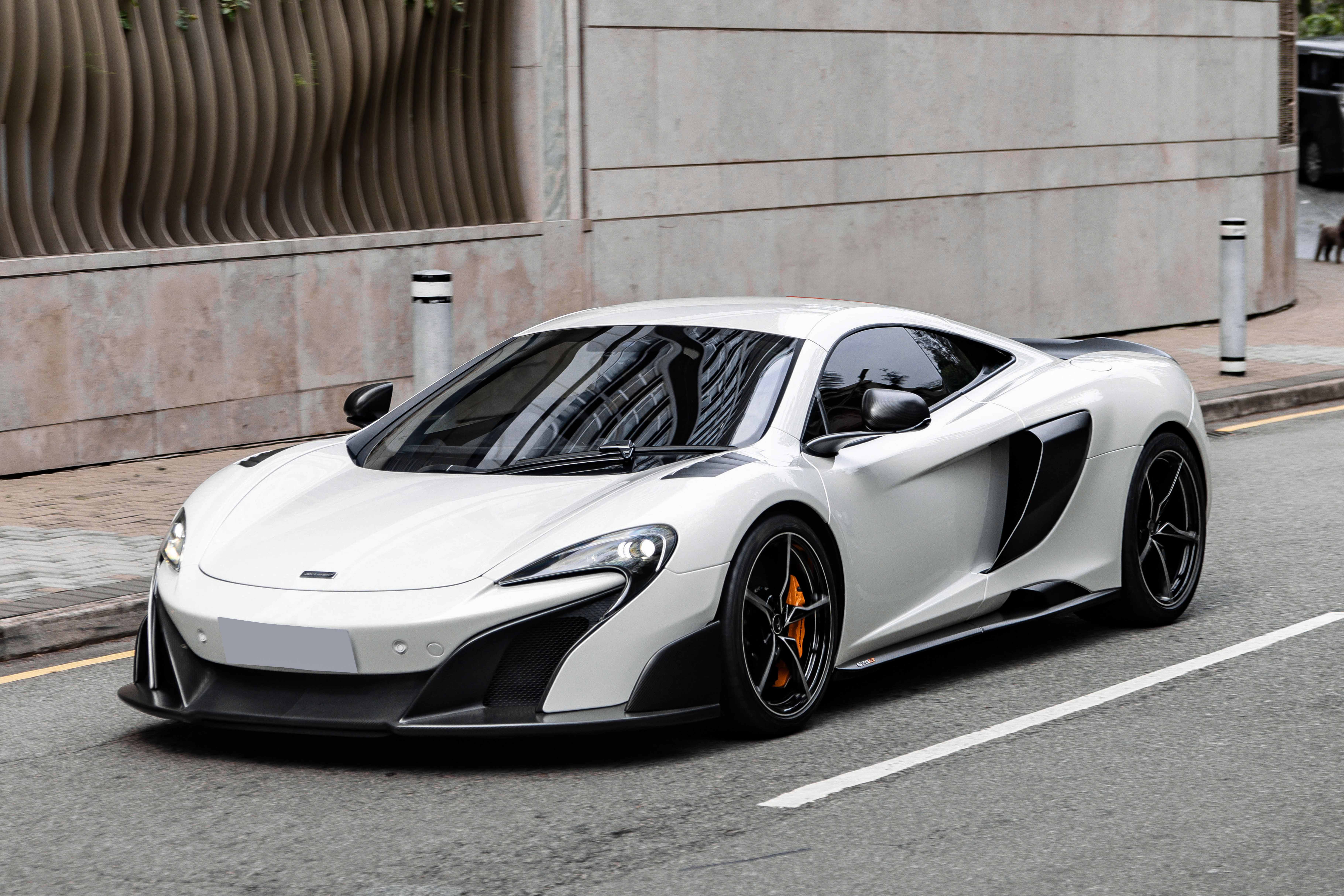 2016 McLaren 675LT