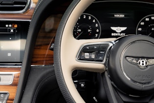 2023 Bentley Bentayga V6 Hybrid - VAT Q