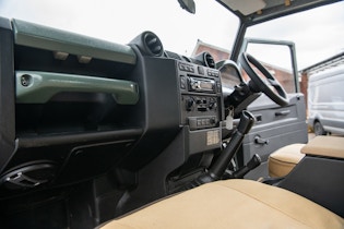 2009 Land Rover Defender 90 Soft Top