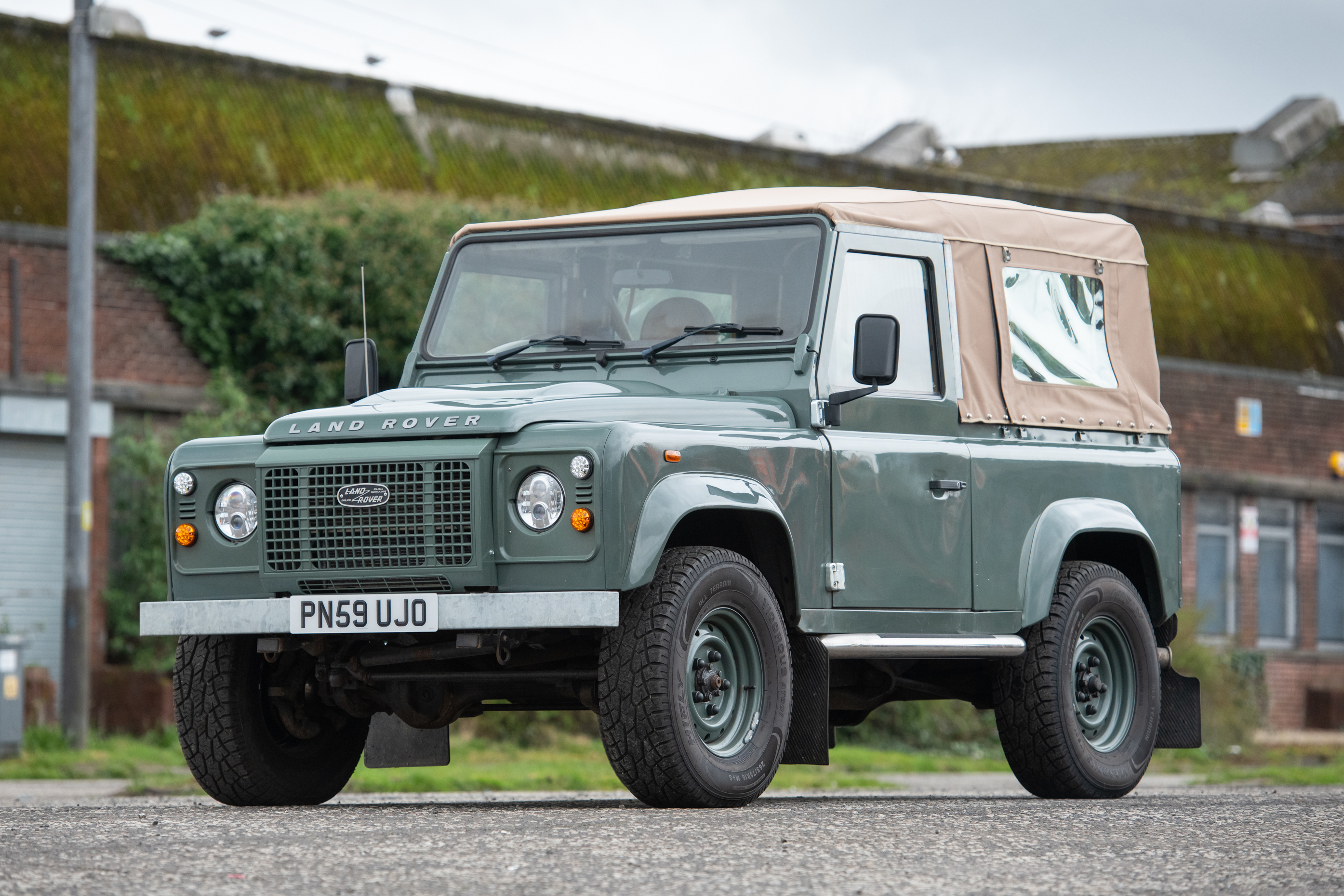 2009 Land Rover Defender 90 Soft Top