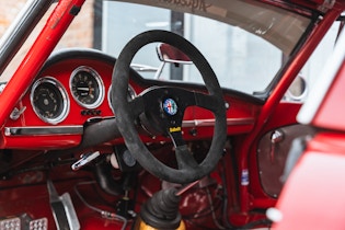 1965 Alfa Romeo Giulia 101 Spider Veloce - FIA Specification