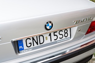 2000 BMW (E38) 750iL