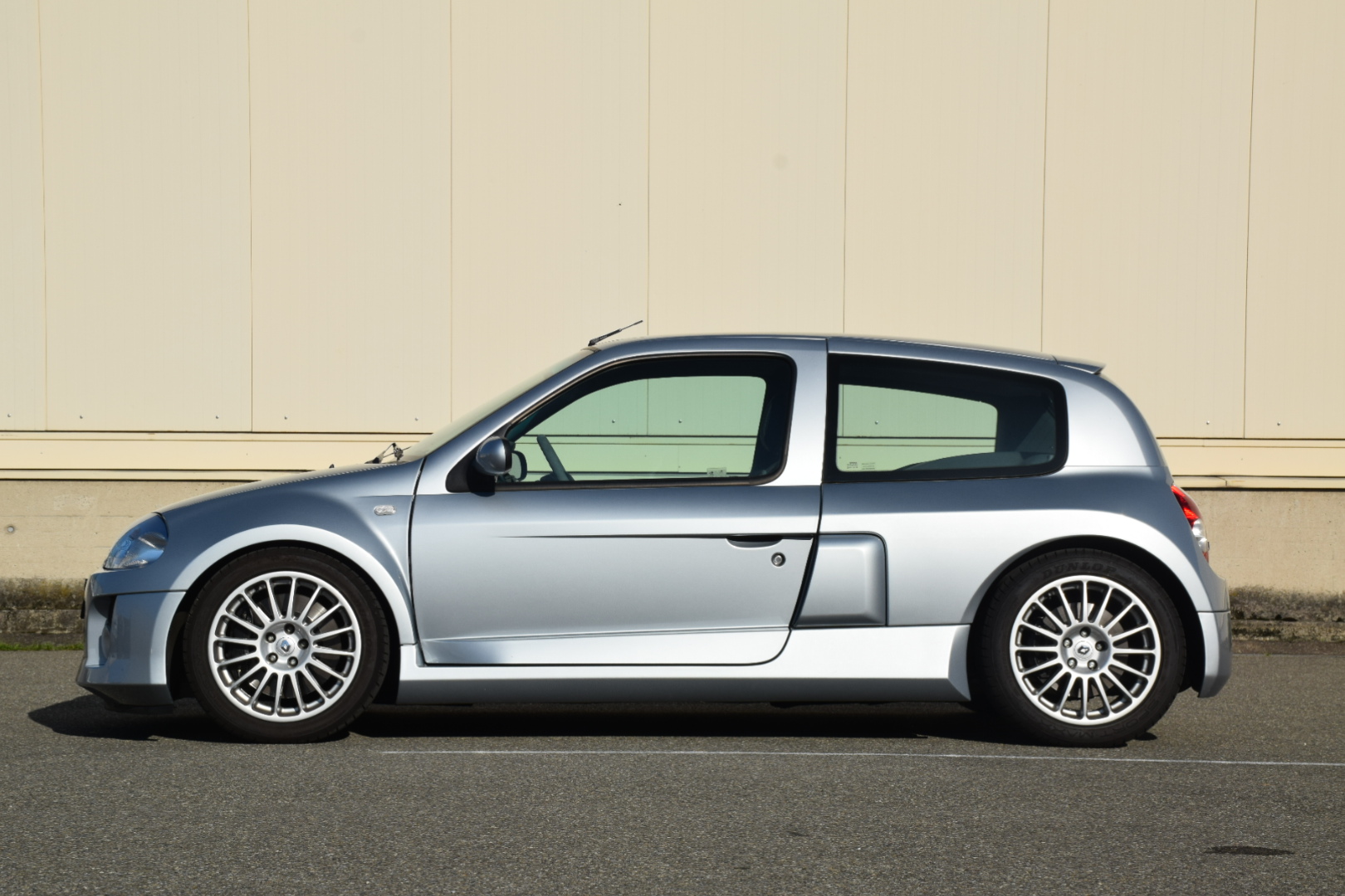2002 Renault Clio V6 Phase 1 - 27,100 Km for sale by classified 