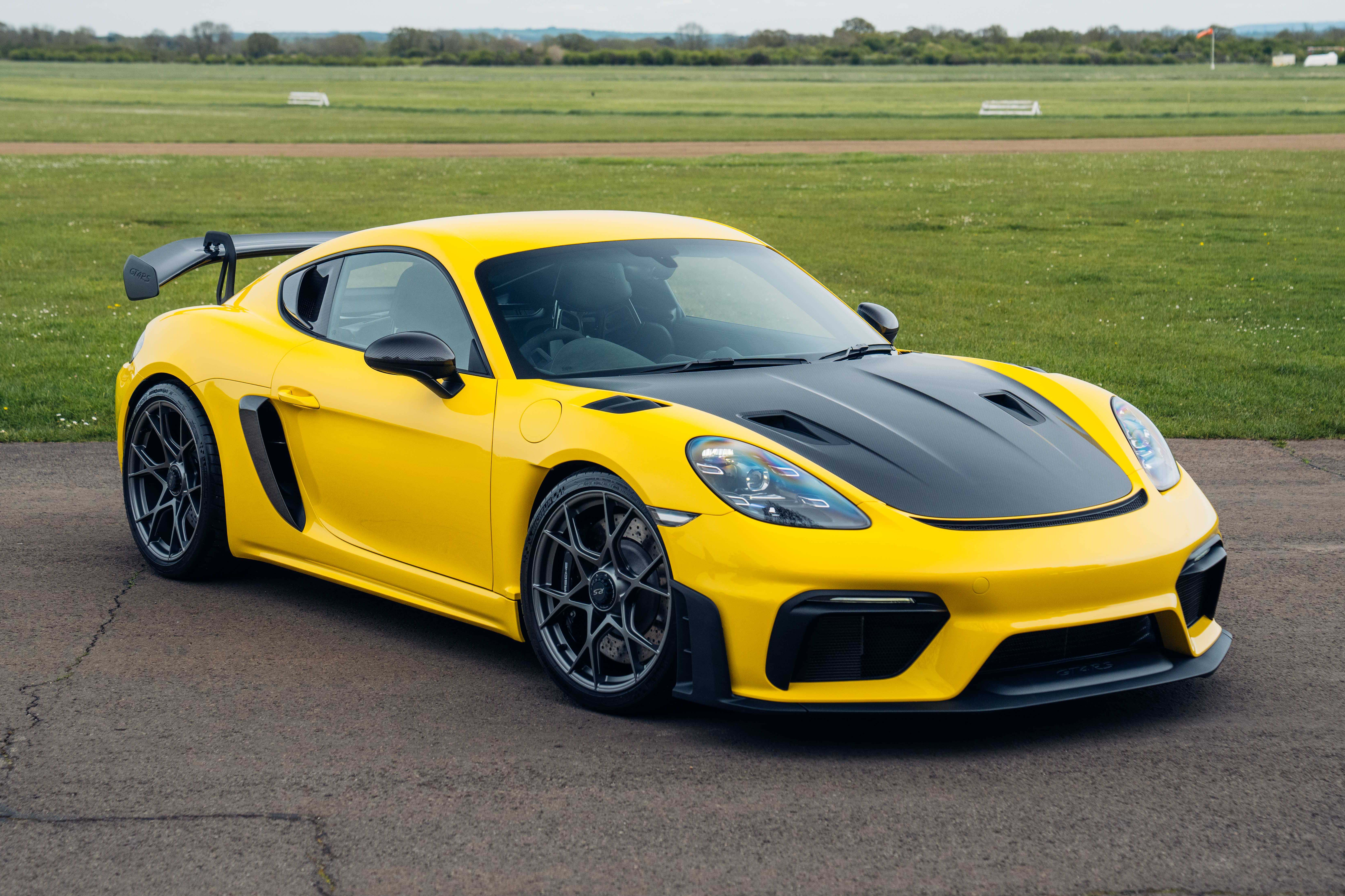 2023 Porsche 718 Cayman GT4 RS Weissach Pack