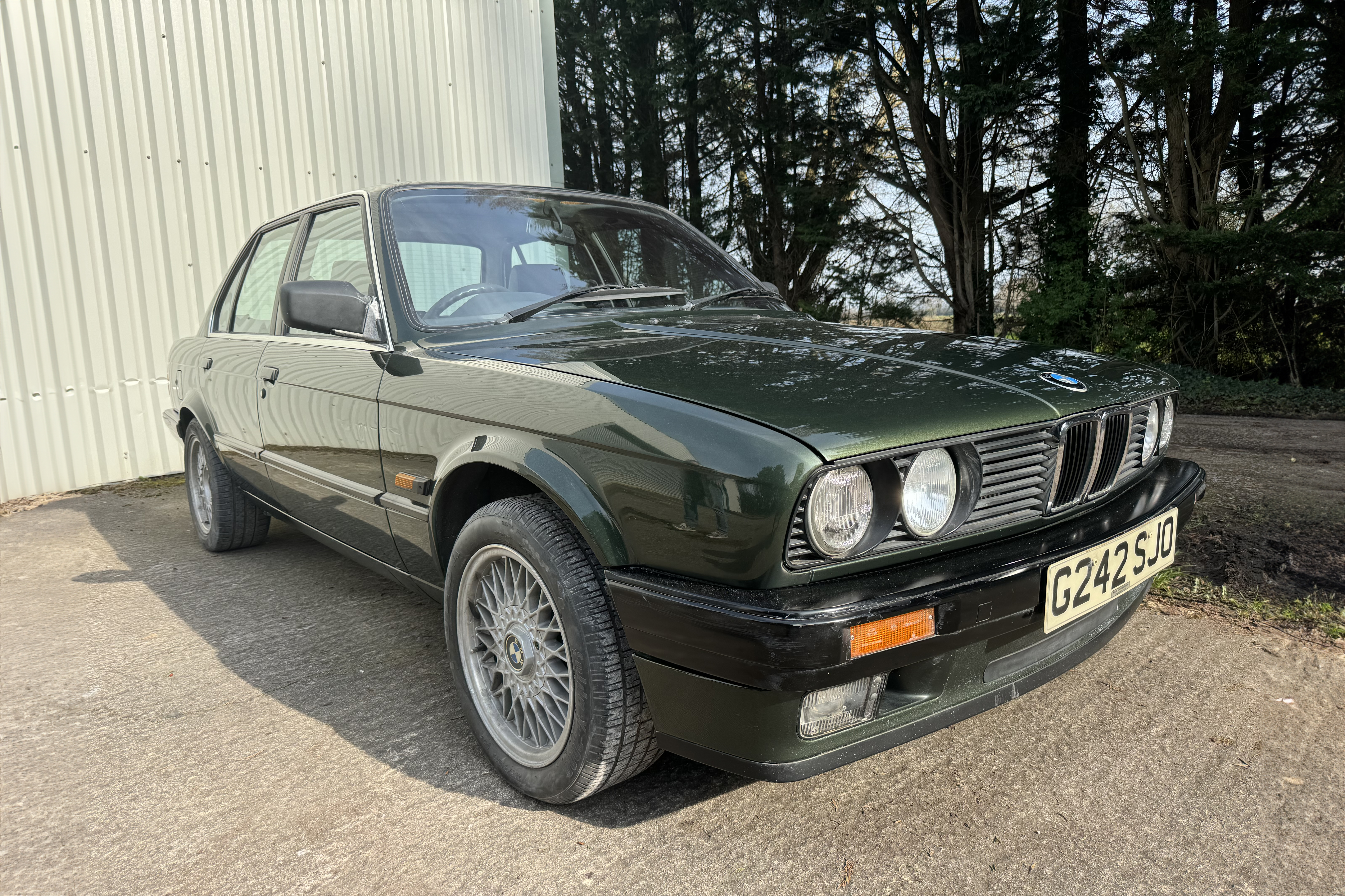 1989 BMW (E30) 320i