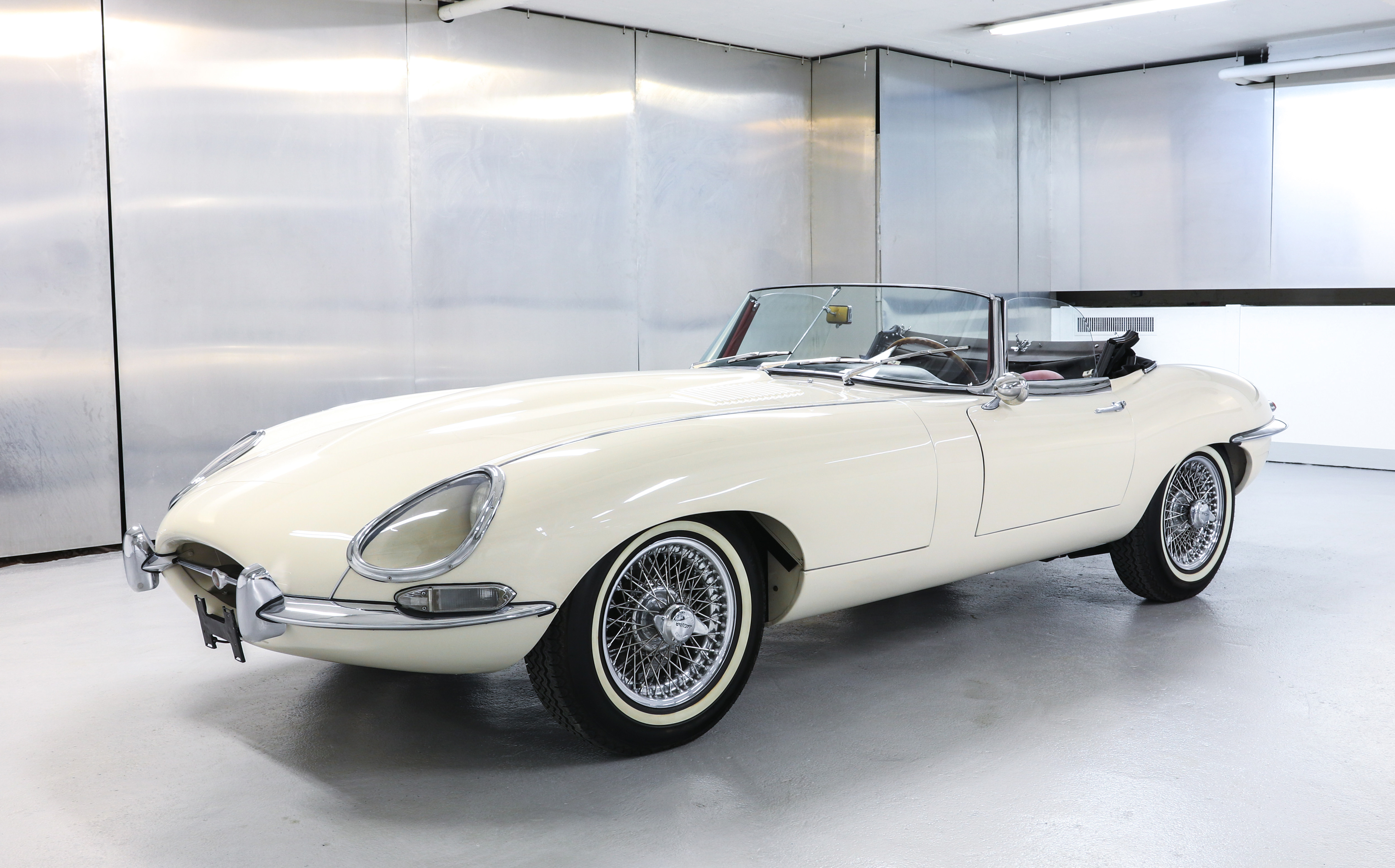 1961 Jaguar E-Type Series 1 3.8 ‘Flat Floor’ Roadster